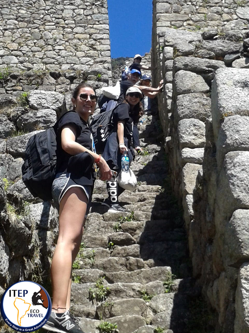 Short Inca Trail in 2 days by Victoria Ines Driussi group - Short Inca Trail in 2 days by Victoria Ines Driussi group