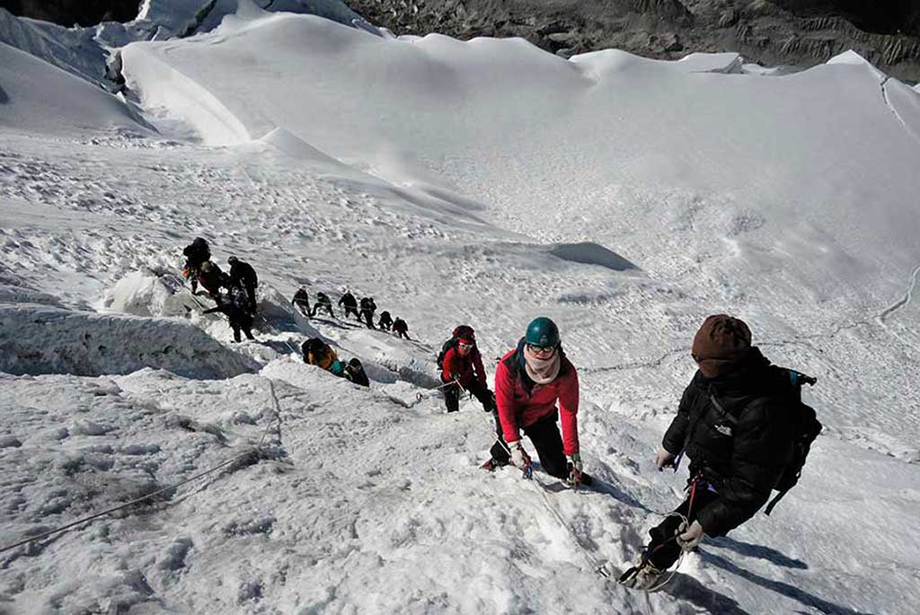 Climb the Salkantay Mountain