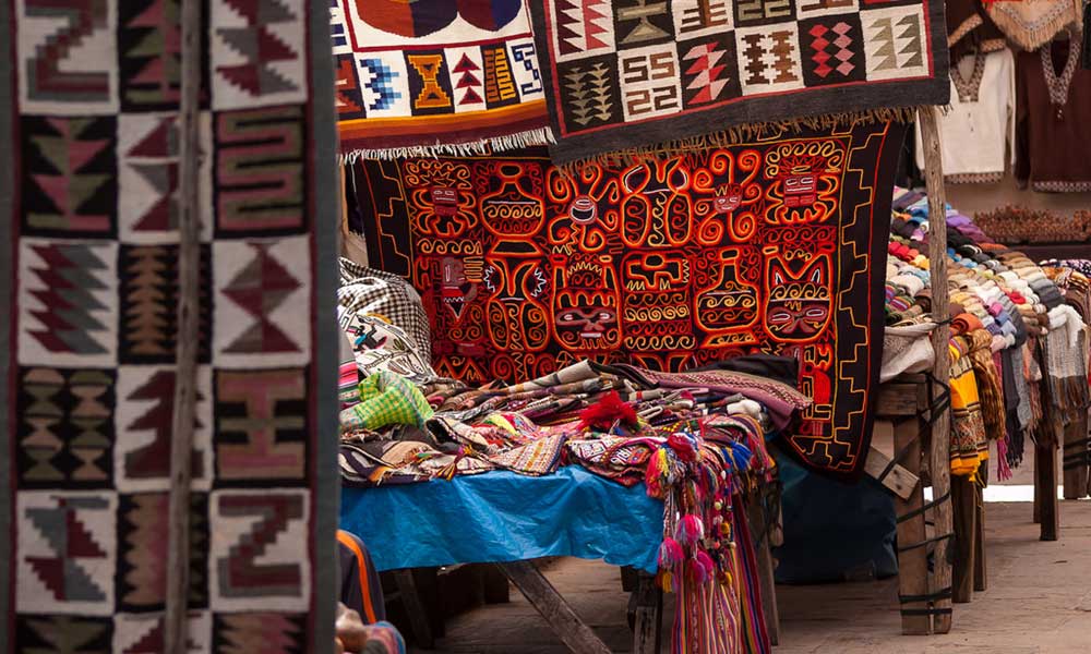 Pisac market