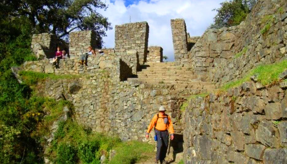 Day 4: CUSCO – INKA TRAIL TO KM 104  