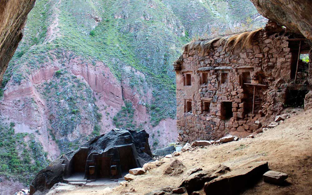 Day 1: Cusco – Huarocondo – Socma - Rayan
