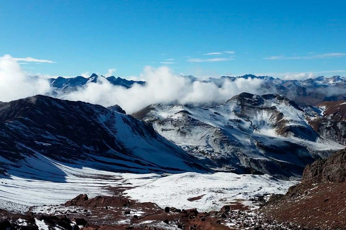 Day 3: Lake Ausangate - Palomani Pass - Huchuy Phinaya